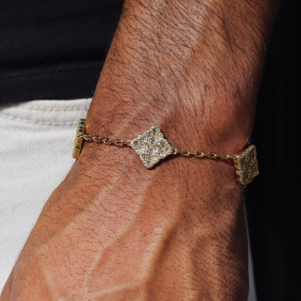 DIAMOR® Iced Clover Bracelet