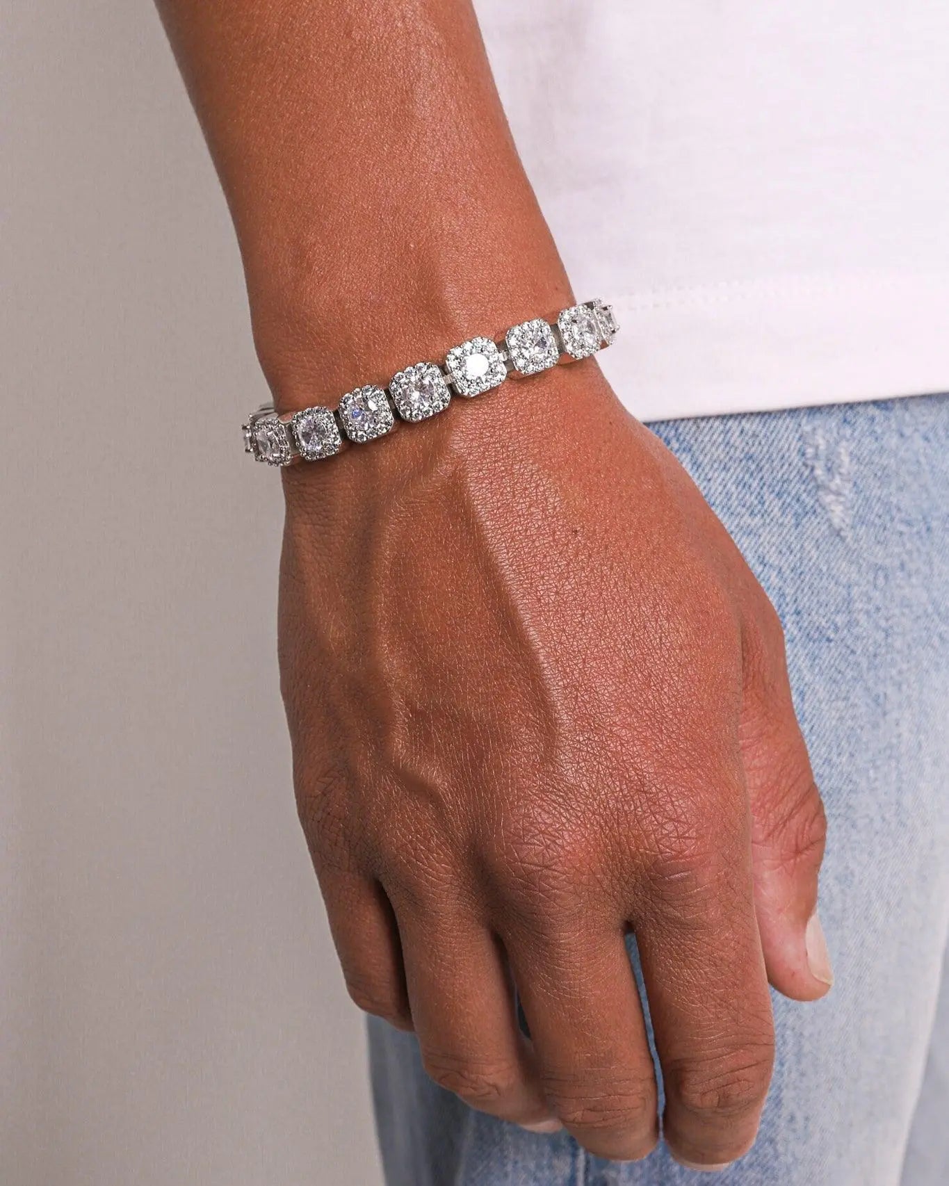 DIAMOR® VVS Clustered Bracelet